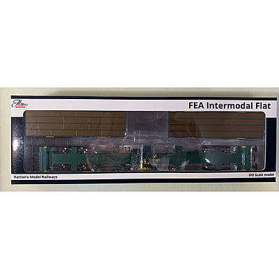 Hattons H4-FEA-E-005 Intermodal Wagon in Freightliner Green 641014 with track panel carriers
