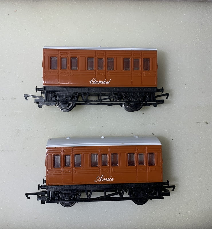 Hornby R110 R112 Annie and Clarabel