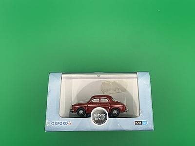 Oxford Diecast - 76RD004 - Red Renault Dauphine