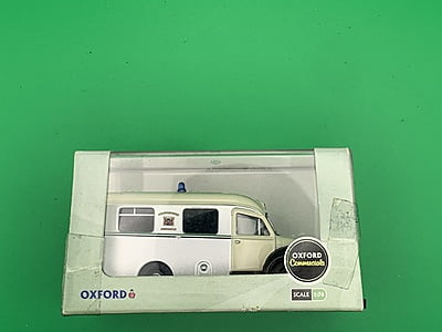 Oxford Diecast - 76CM007 - City Of Birmingham Ambulance Commer Q25