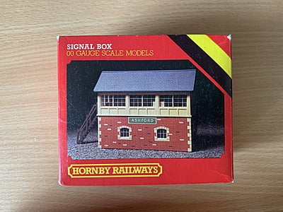 Hornby - R503 - Signal Box