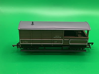 Bachmann - 20 Ton Toad Brake Van W114961 in BR Bauxite Livery