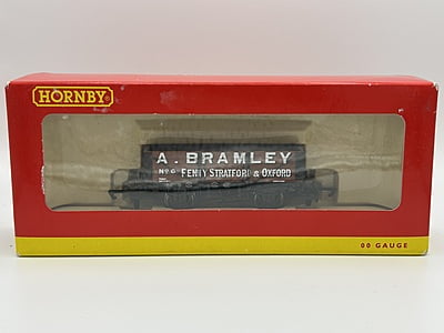 Hornby - R6520 - 5 Plank Wagon 'A.BRAMLEY'