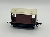 Triang - R16 - Guards Van