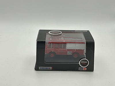 Oxford Diecast - 76LRC001 - Land Rover FT6 Carmichael Cheshire County Fire Brigade