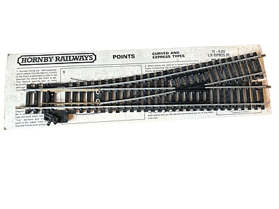 Hornby - R622 - Left Hand Express Point - Steel