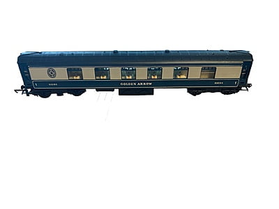 Hornby - R230 - Golden Arrow Pullman Car S309S