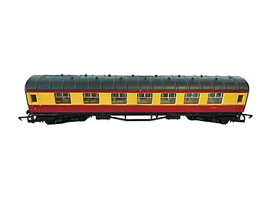 Hornby - Crimson and Cream Composite Coach