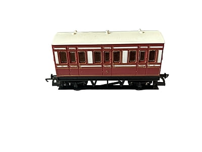 Hornby - R219 - Caledonian Livery 4 Wheel Coach
