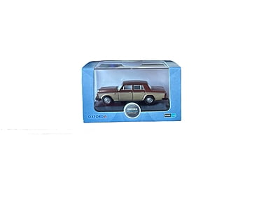 Oxford Diecast - 76BT2002 - Bentley T2 Saloon Nutmeg Silver Sand
